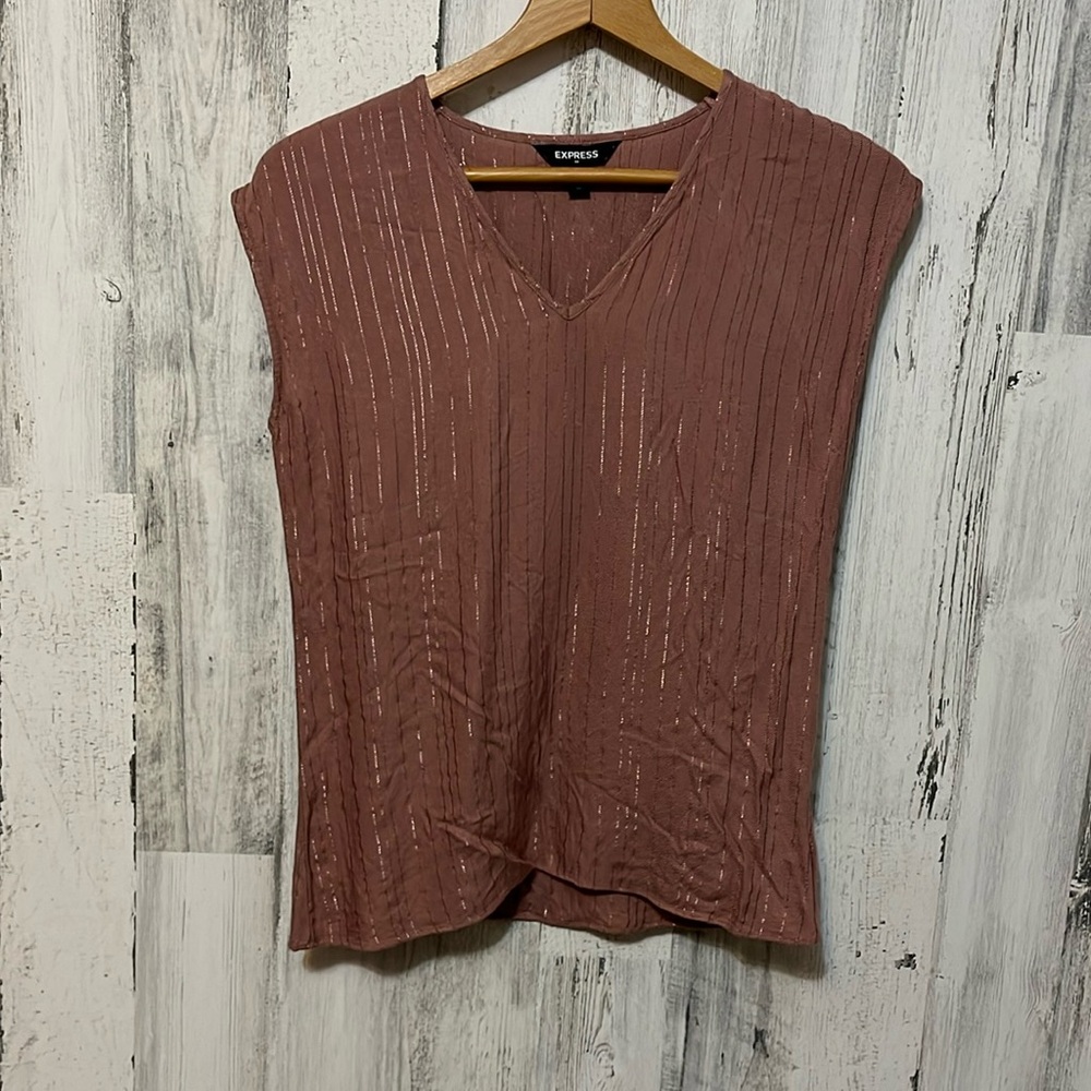 B3- Super soft shimmer dark pink tank top business casual extra small XS